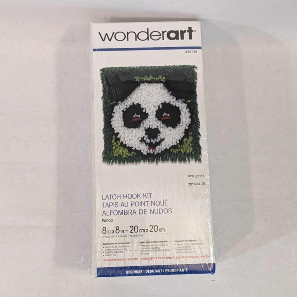 Wonderart Latch Hook Kit Panda 8x8 Mini Rug DIY Craft Kit 426178 Beginner‎ NEW